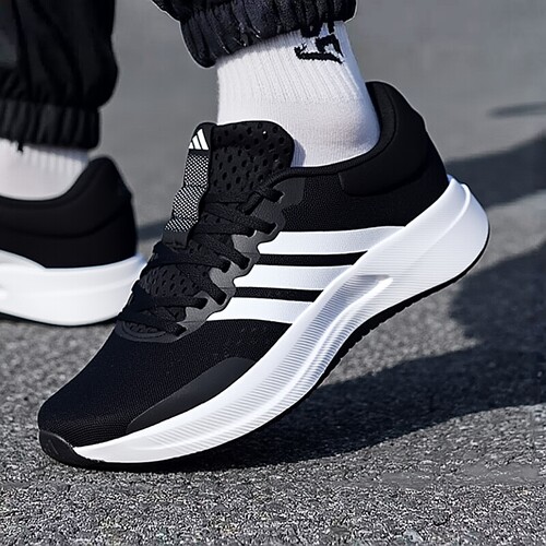 Adidas阿迪达斯正品官方旗舰店男士透气运动鞋2026夏新款缓震跑鞋