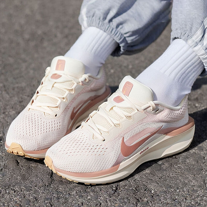 NIKE耐克女款跑步鞋2026春季新款舒适缓震轻便运动鞋 FJ9510-109