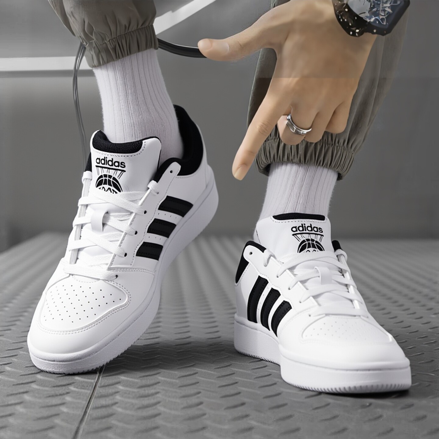 Adidas阿迪达斯男鞋官方正品板鞋26春季新款休闲鞋缓震运动鞋子男