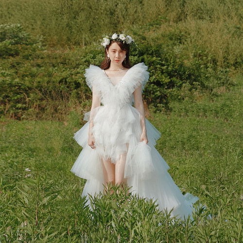 旅拍轻婚纱小个子超仙前短后拖尾