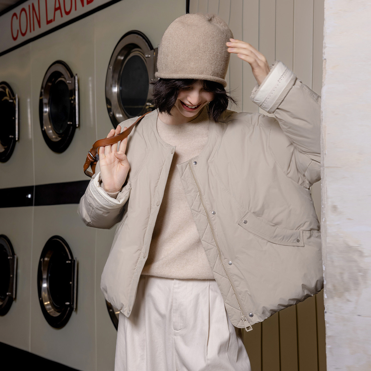 女士时尚休闲保暖羽绒服外套