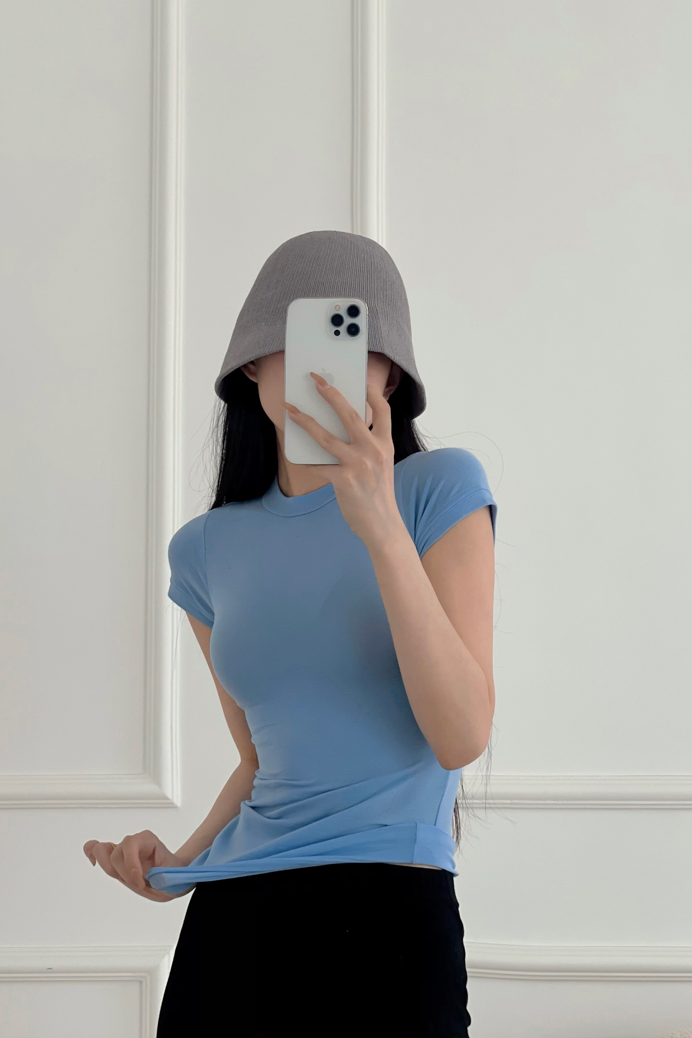 巨显白muzi ins紧身性感显胸大短袖t恤女薄款半高圆领内搭打底衫