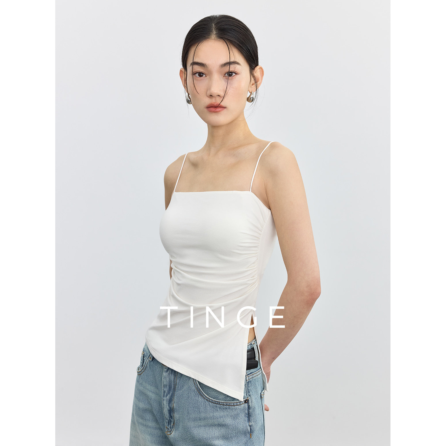 一字领遮肉带胸垫美背吊带