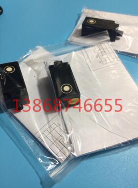 堡盟UNDK 20N79/087095宝盟小型接插式超声波传感器