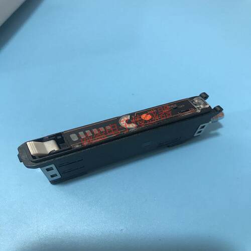 日本Omron正品光电开关传感器 E3X-NA44FV 现货