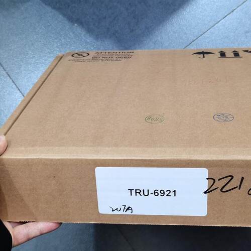 实价 TRU-6921  connector 射频快插连接器 全新