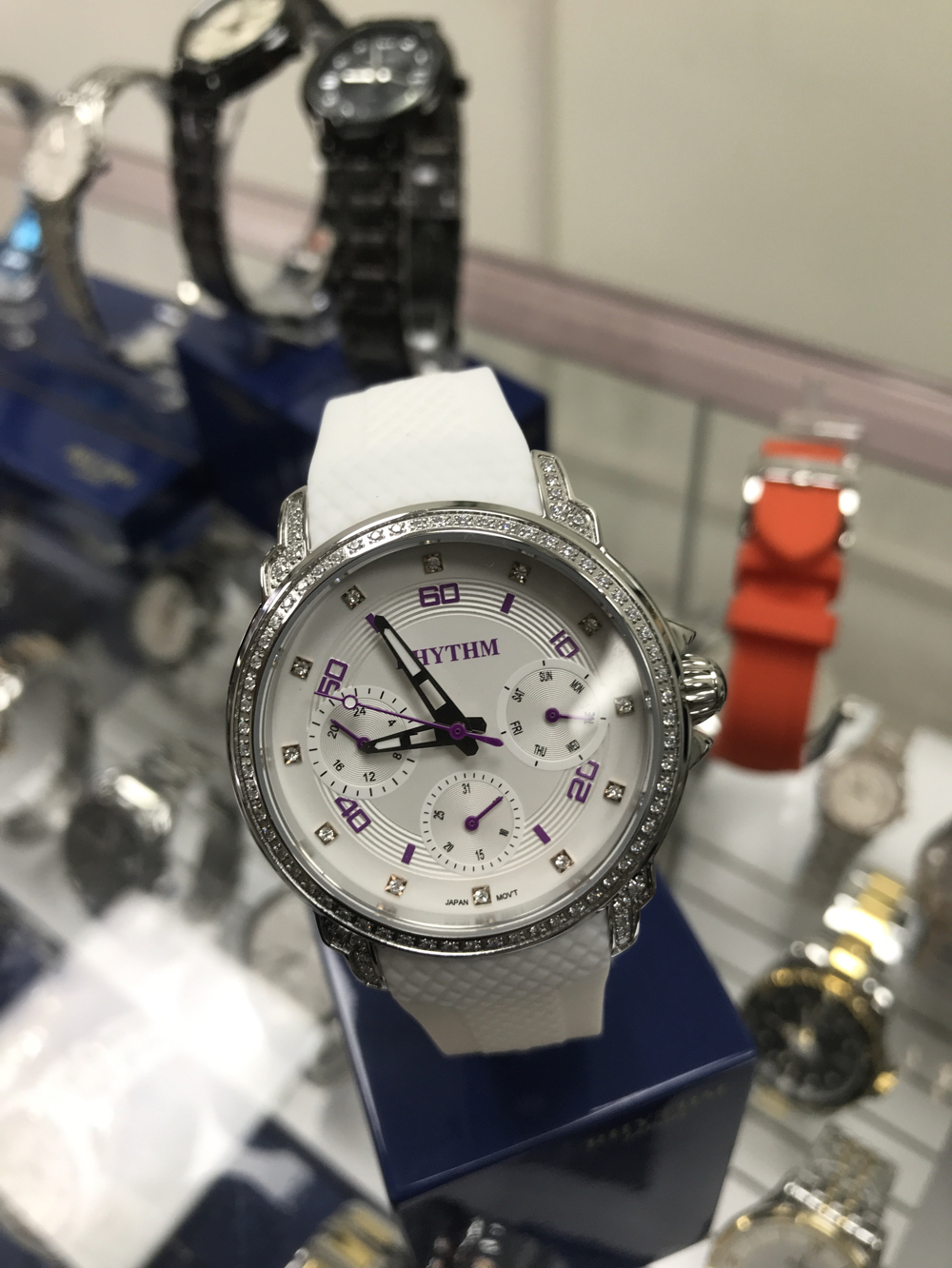 RHYTHM丽声时计手表 中女装 镶钻 尺寸：40mm 原装进口石英机芯