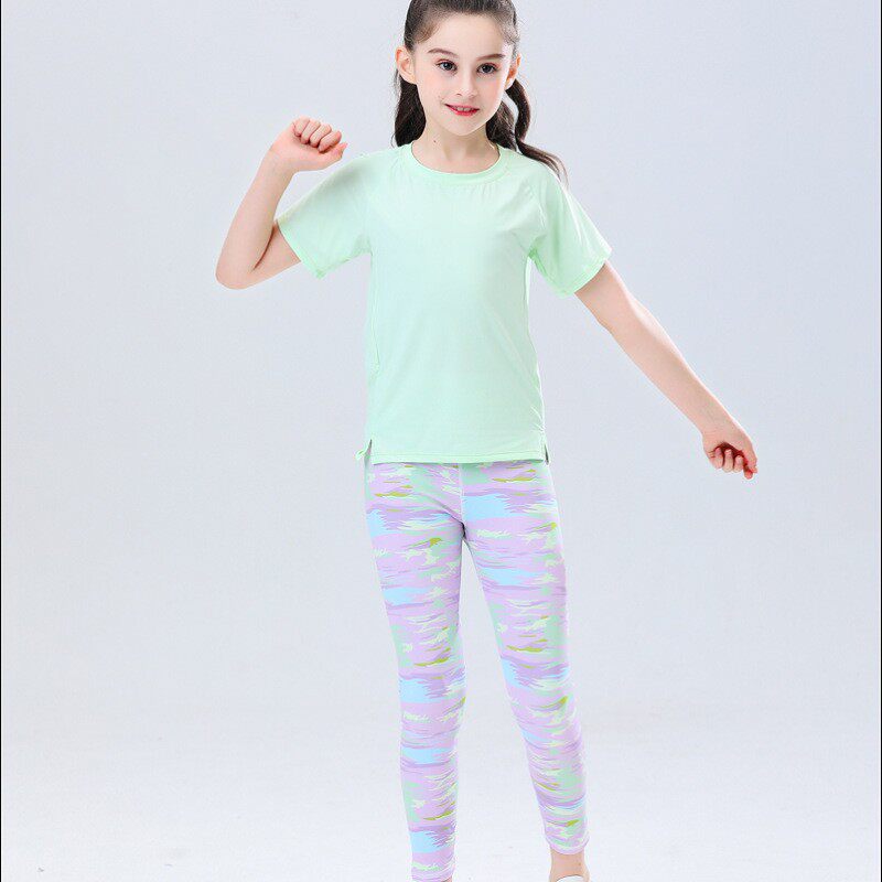 夏薄小轻风女孩儿童短袖跳操舞蹈网球衣运动健身裤瑜伽服套装速干