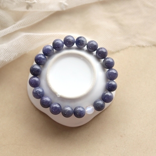 #孤品# 接纳万物原本的模样 - 有许多缺点却依旧很美的坦桑石手串