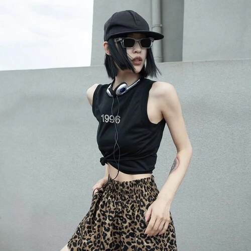 网红辣妹豹纹短裤女夏季高腰显瘦宽松阔腿休闲热裤柔滑缎面