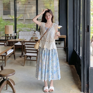 甜美罩衫叠穿碎花吊带连衣裙女夏2025新款温柔风减龄爆款长裙图片