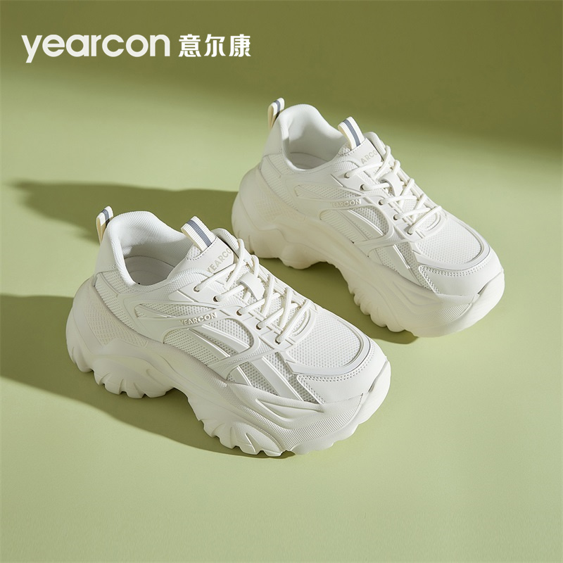 意尔康女鞋：专属时尚宣言