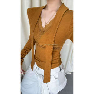 女长袖 2025秋冬加绒新款 显瘦打底衫 V领蕾丝拼接带飘带时尚 韩版