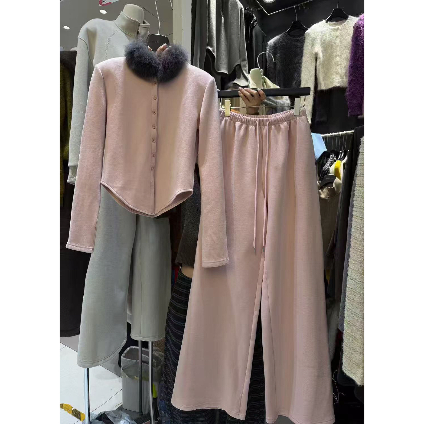 2025冬季新款毛领修身气质显瘦单排扣上衣＋阔腿裤休闲裤套装