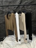 2024秋冬新款 打底衫 纯色简约T恤女U型领性感修身 厚实短款