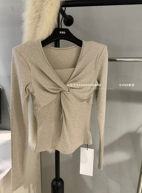 磨毛纽结V领长袖T恤女2025秋冬新款辣妹上衣打底衫isn