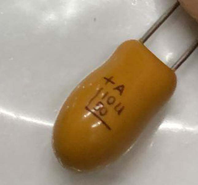 插件钽电容DIP TAP106K050SCS 
10UF  50V  足够耐压