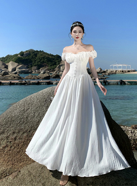 法式绝美白色长裙海边度假氛围感仙女裙夏季气质一字肩收腰连衣裙