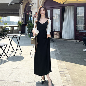 黑色莫代尔吊带连衣裙女2026春夏季性感开叉V领显瘦小黑裙长裙子