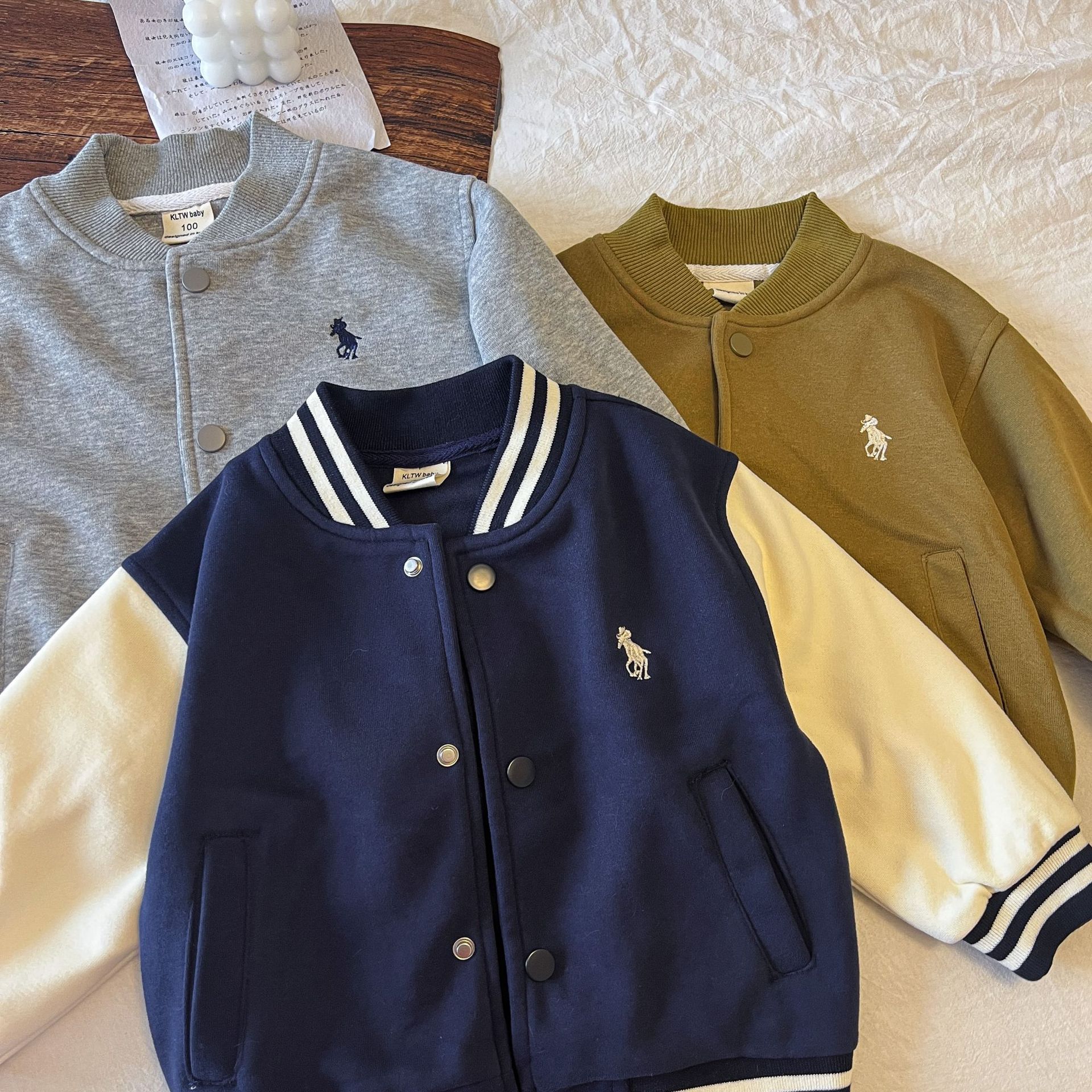春秋新款儿童纯棉棒球服夹克开衫图片
