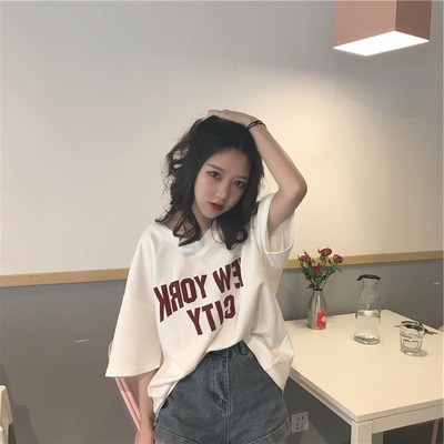 个性新款夏季女装字母印花V领短袖t恤女宽松韩版学生上衣时尚潮流