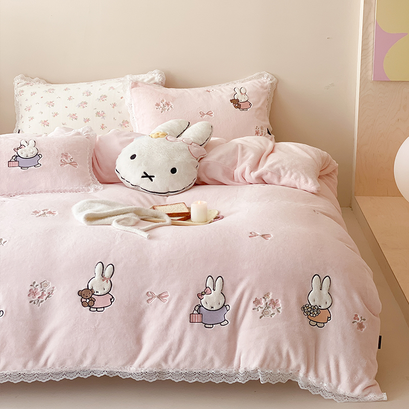 卡通儿童保暖牛奶绒刺绣四件套公主风秋冬立暖绒床单床上用品