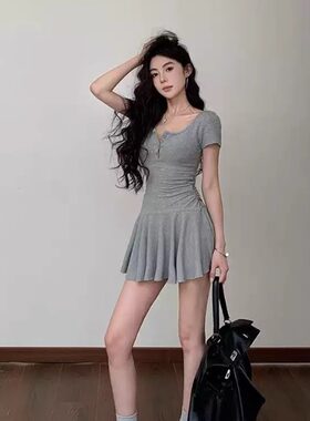 纯欲风u领收腰短袖连衣裙女夏季