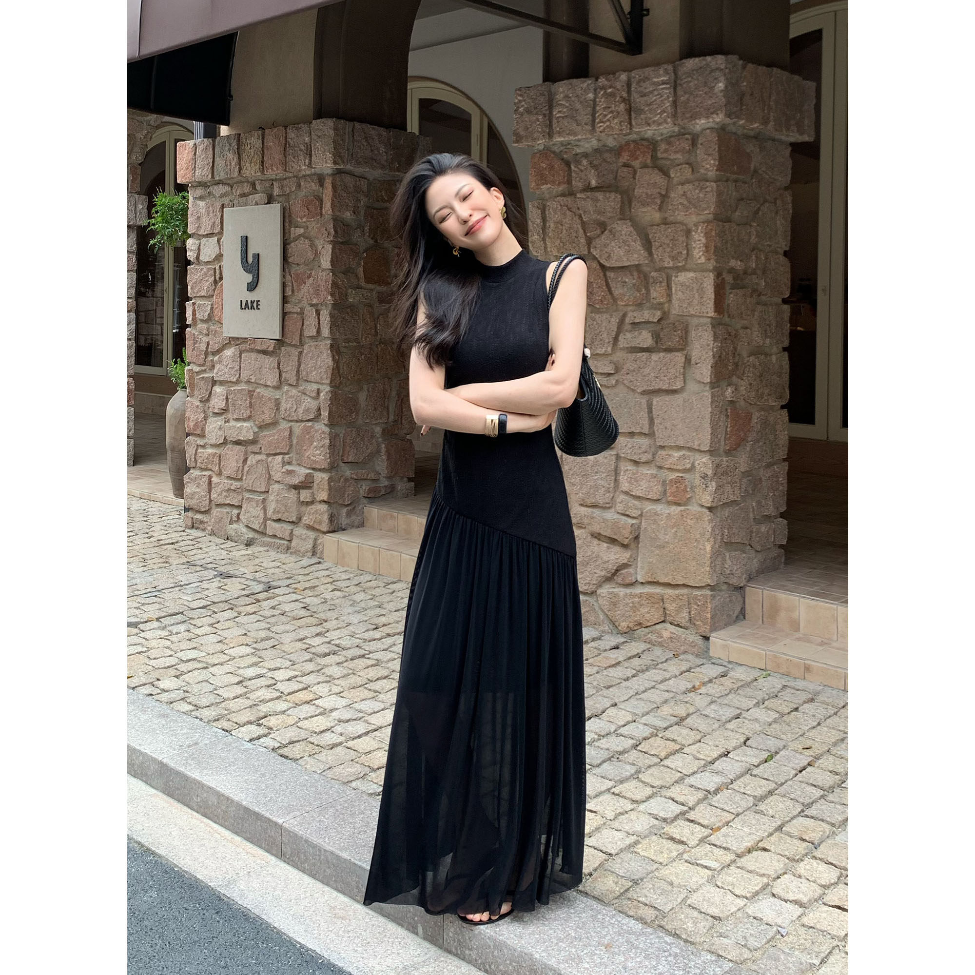 JIJINQI夏季无袖露肩挂脖连衣裙小众设计感ins小众显瘦包臀裙