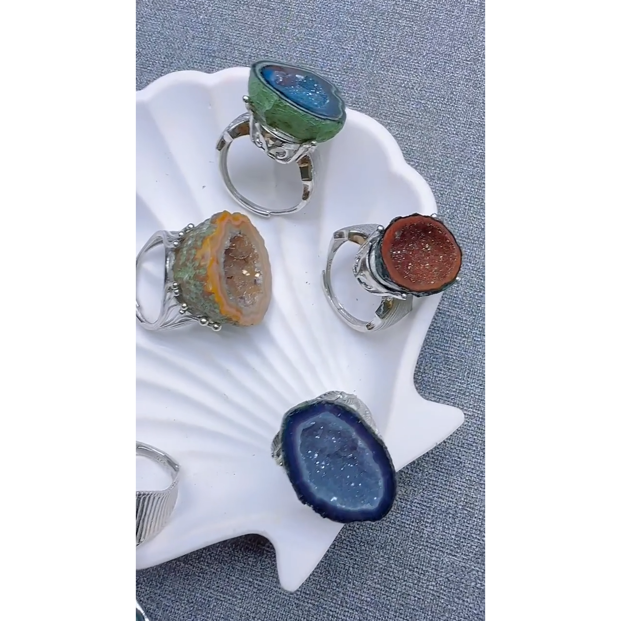 天然墨西哥水晶晶洞聚宝盆戒指
