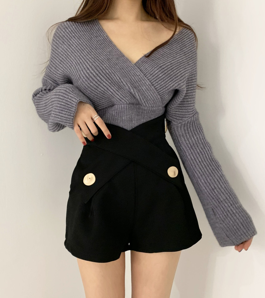 Elegant V-neck cross off shoulder show thin, versatile long sleeve pit stripe warm knitted sweater