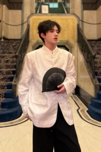C316 XZ854 P158198春夏新款新中式时尚刺绣西服外套黑白图片