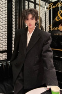 C316 XZ835 P138春装新款时尚亮片西服修身西装短款外套高级男图片