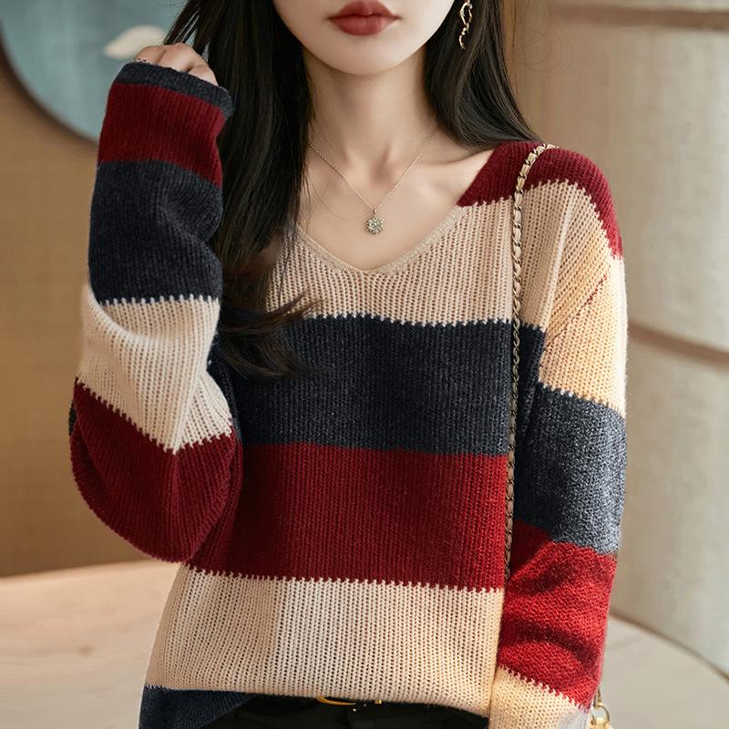 精纺羊毛V领针织衫长袖女2025年早秋新款拼色宽松套头打底衫上衣