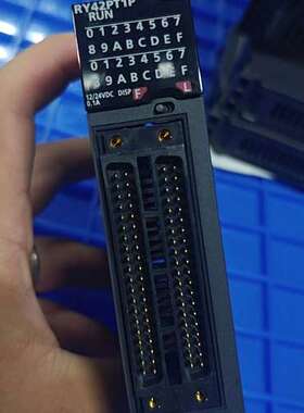 议价输单元RY42PT1P有需要的老板可以联系我实物拍摄议询价