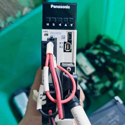 议价伺服驱动器MADLN05SG+伺服电机MSMF012L1询价