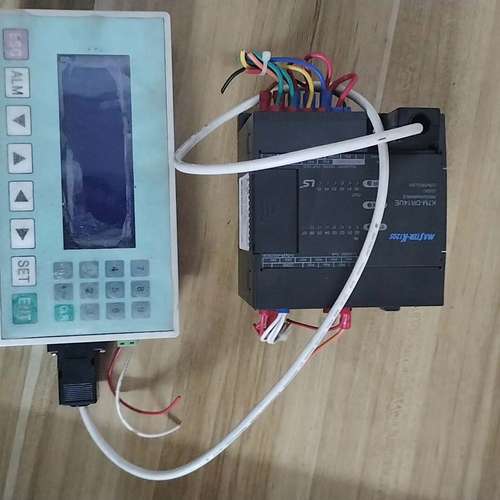 议价K7M-DR14UE可PLC十文本显示屏，，实物拍摄询价