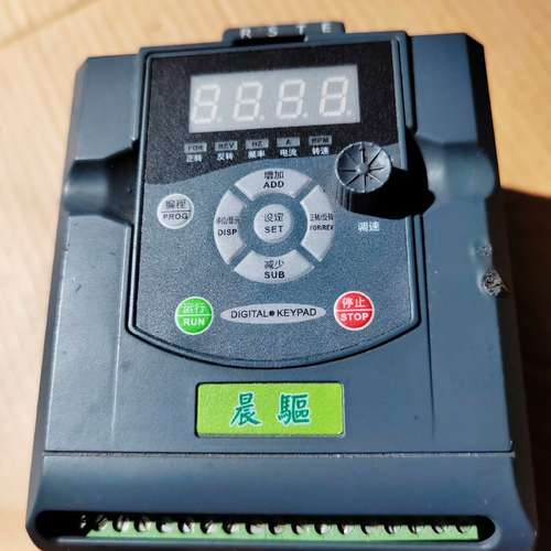 议价晨驱变频器，100M-1R5G1-B  ，1.5kw， 实图询价