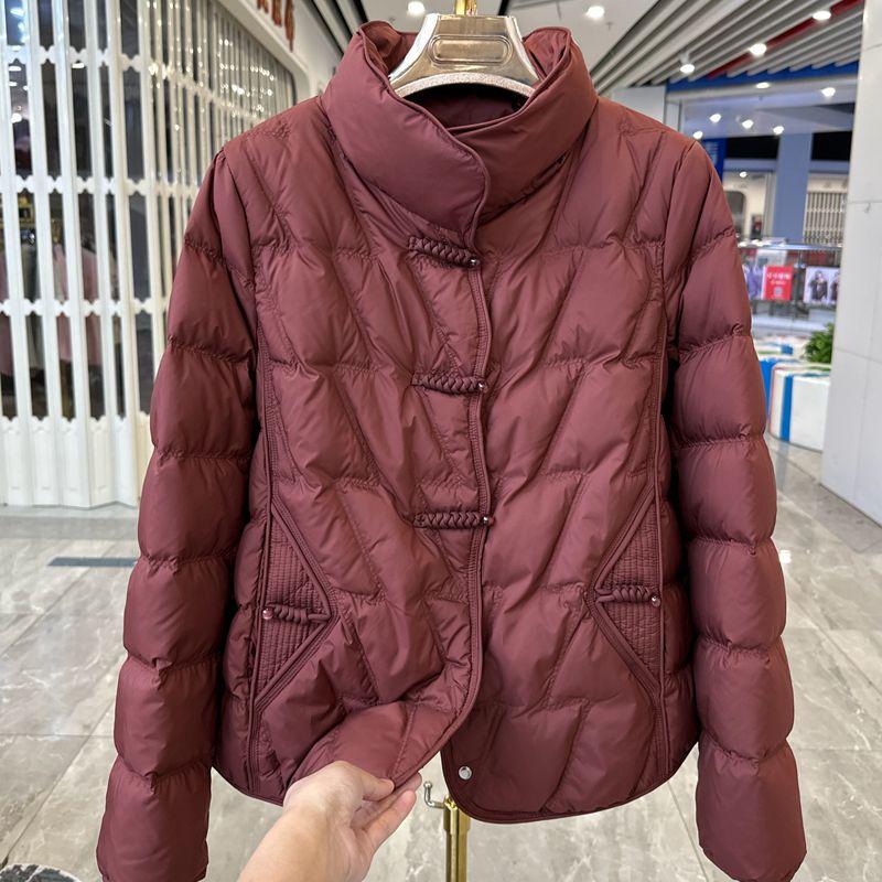 年轻妈妈冬装新款立领羽绒服外套中老年女秋冬高贵国风白鸭绒棉袄