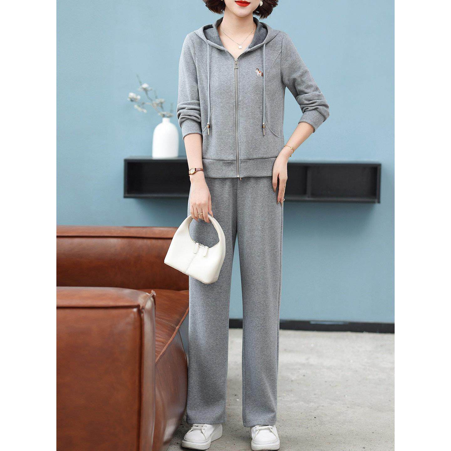 妈妈春装2026新款休闲运动服套装洋气卫衣中老年外套女春秋两件套