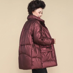 中老年妈妈羽绒服女中长款大码宽松2025新款中年冬装洋气保暖外套