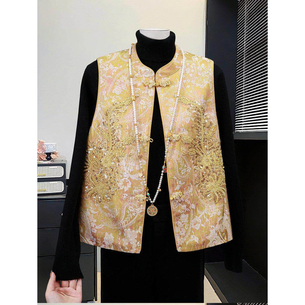 新中式妈妈装刺绣马甲外穿坎肩新款中老年女国风夹棉薄款马夹背心