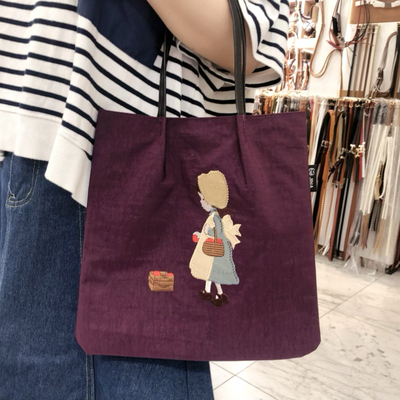 小清新苹果女孩褶皱手提吸扣宽24高28底6.5cm 韩国东大门wing新款