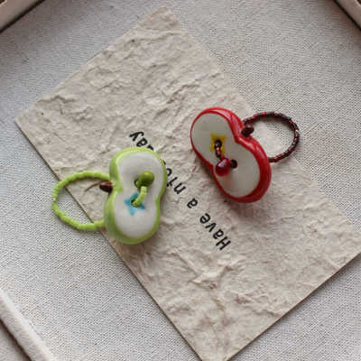 桃之taozhi流泪小苹果陶瓷童趣夸张可爱红绿小苹果情侣闺蜜戒指