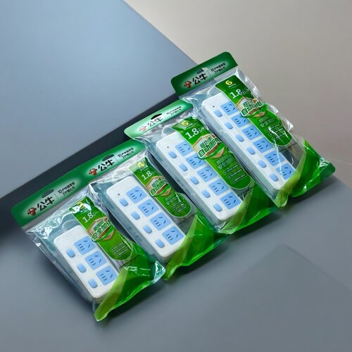 公牛家用多孔过载保护分控插排