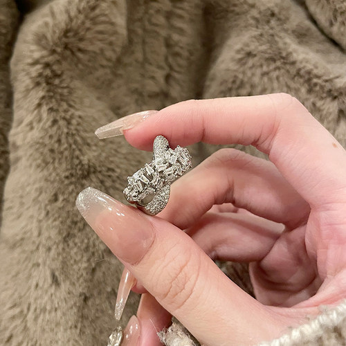 铜镀白金个性百搭轻奢开口戒指