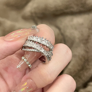 FRIDAY JEWELRY定制银色锆石线条微镶开口气质百搭可调节戒指食指