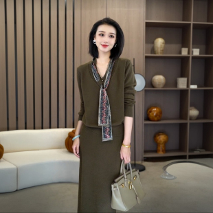 李思桐洋气秋冬穿搭一整套女装针织毛衣套装配丝巾两件套裙子7395