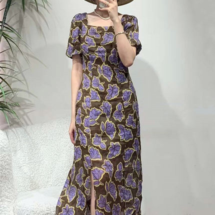 夏季高端复古方领俏皮开叉收腰长裙女气质优雅泡泡袖度假风连衣裙