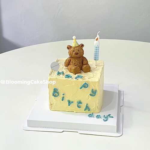 简约ins风可爱生日帽小熊蛋糕装饰 司机分条纹火焰蜡烛生日插件