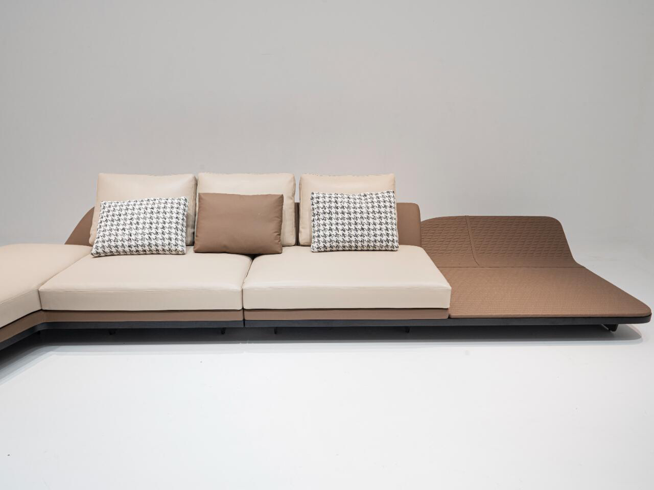 Reflex Segno 沙发||模块化自由，空间由你主宰